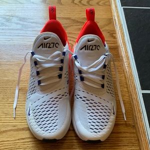 Womens Nike Air 270 size 9